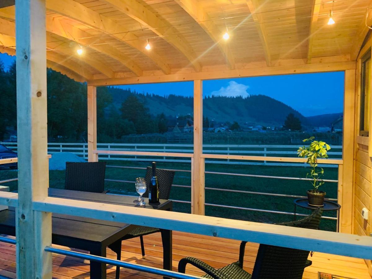 La Casuta Din Ciocanesti Exclusive Exteriör bild