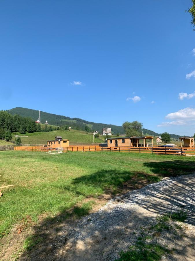 La Casuta Din Ciocanesti Exclusive Exteriör bild